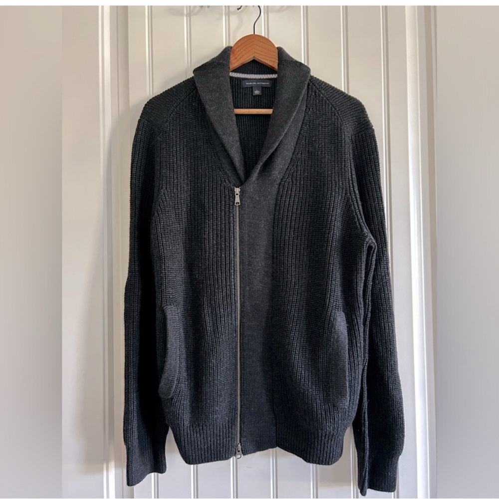 Banana Republic Men’s Shawl collar zip cardigan sweater LIKE NEW!!